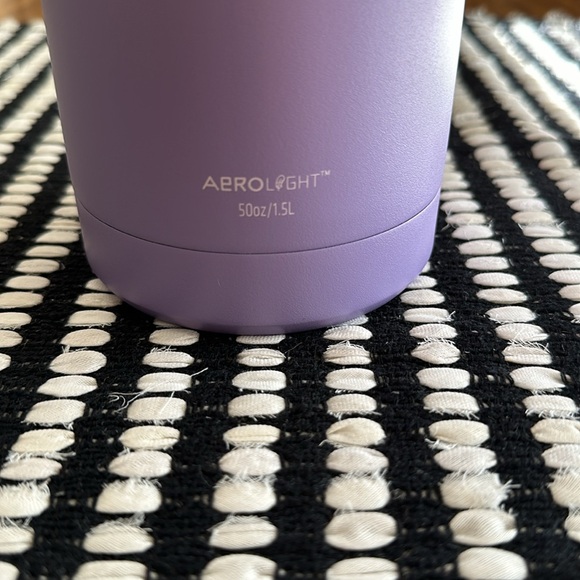 STANLEY ICEFLOW BOTTLE WITH CAP AND CARRY LID 50 OZ - Picture 7 of 10